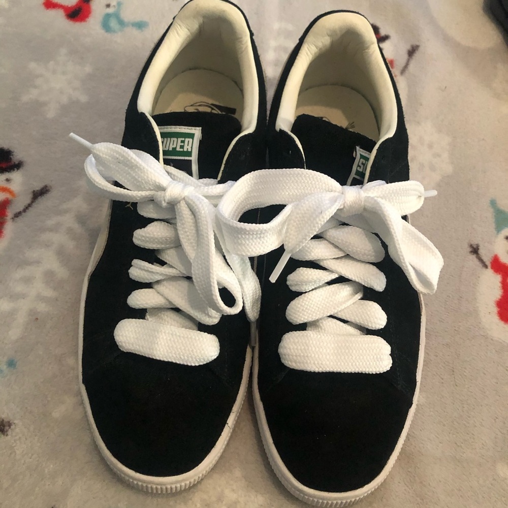 Puma Suede sneakers size 10.5